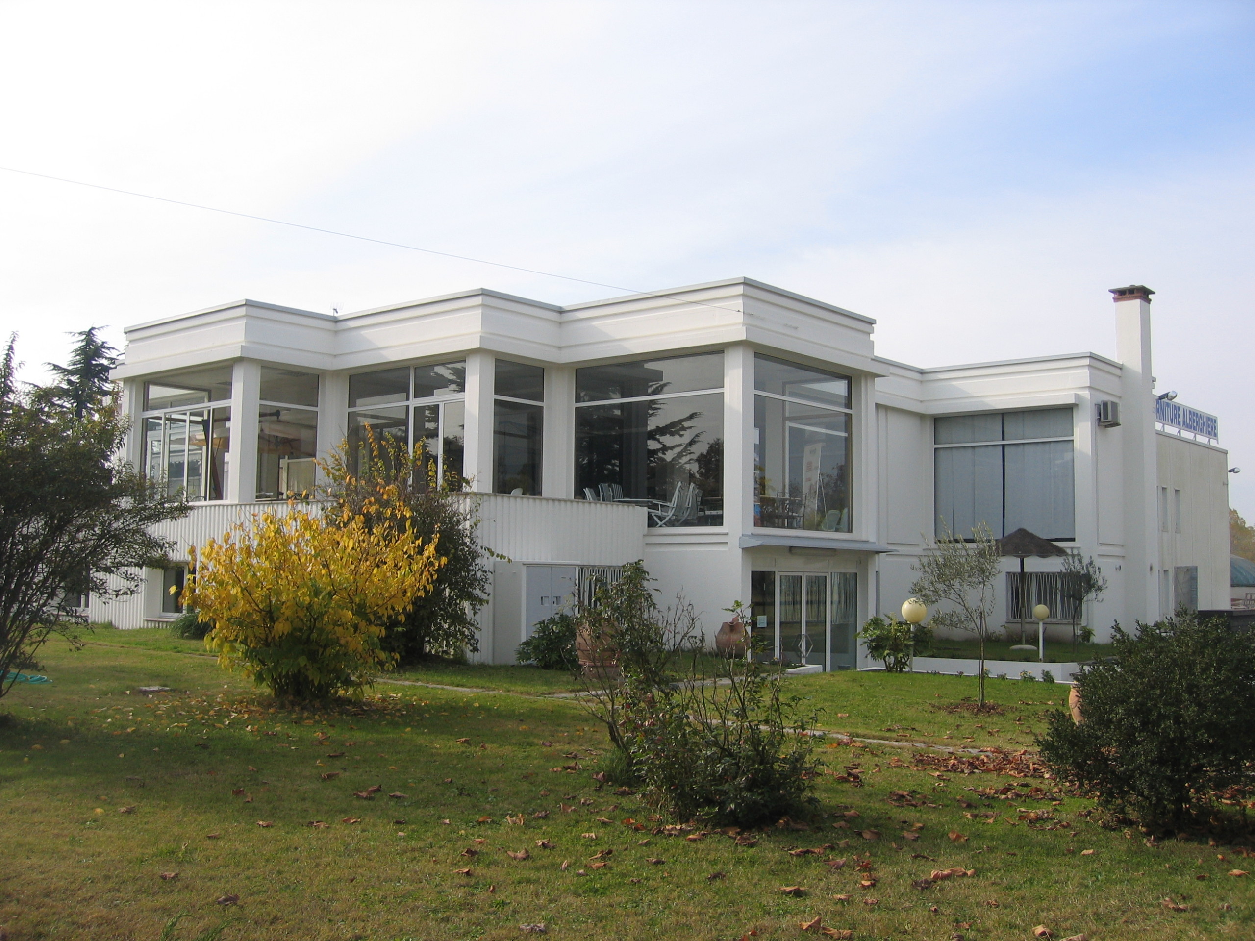 Image Alt